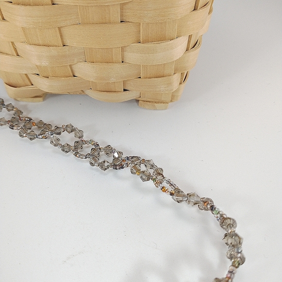 Hand Crafted lightweight bracelet beaded handmade - Picture 2 of 7